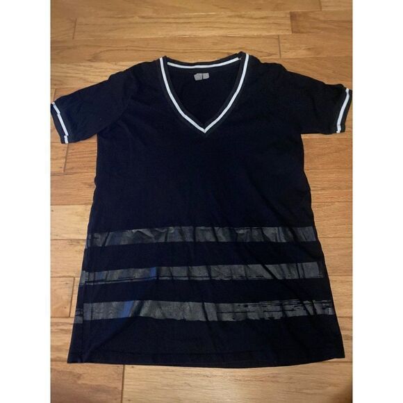 ASOS women's black v-neck short sleeve, with faux leather stripes t shirt size 4 - Picture 1 of 9